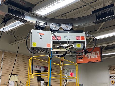 Beta Max Material Hoists .